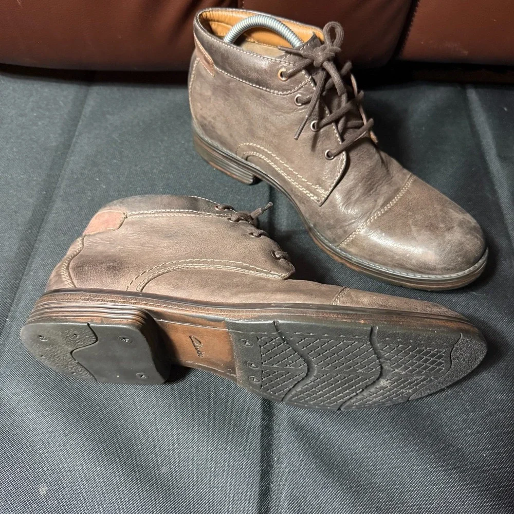 Clarks Cushion Soft‎ Leather Chukka Boots Mens 11 Brown Ortholite Lace Up